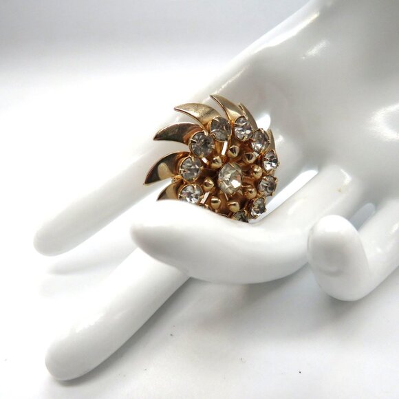 Vintage Brooch Floral Gold Tone Rhinestone Swirl Flower Petals Pin - Picture 15 of 15